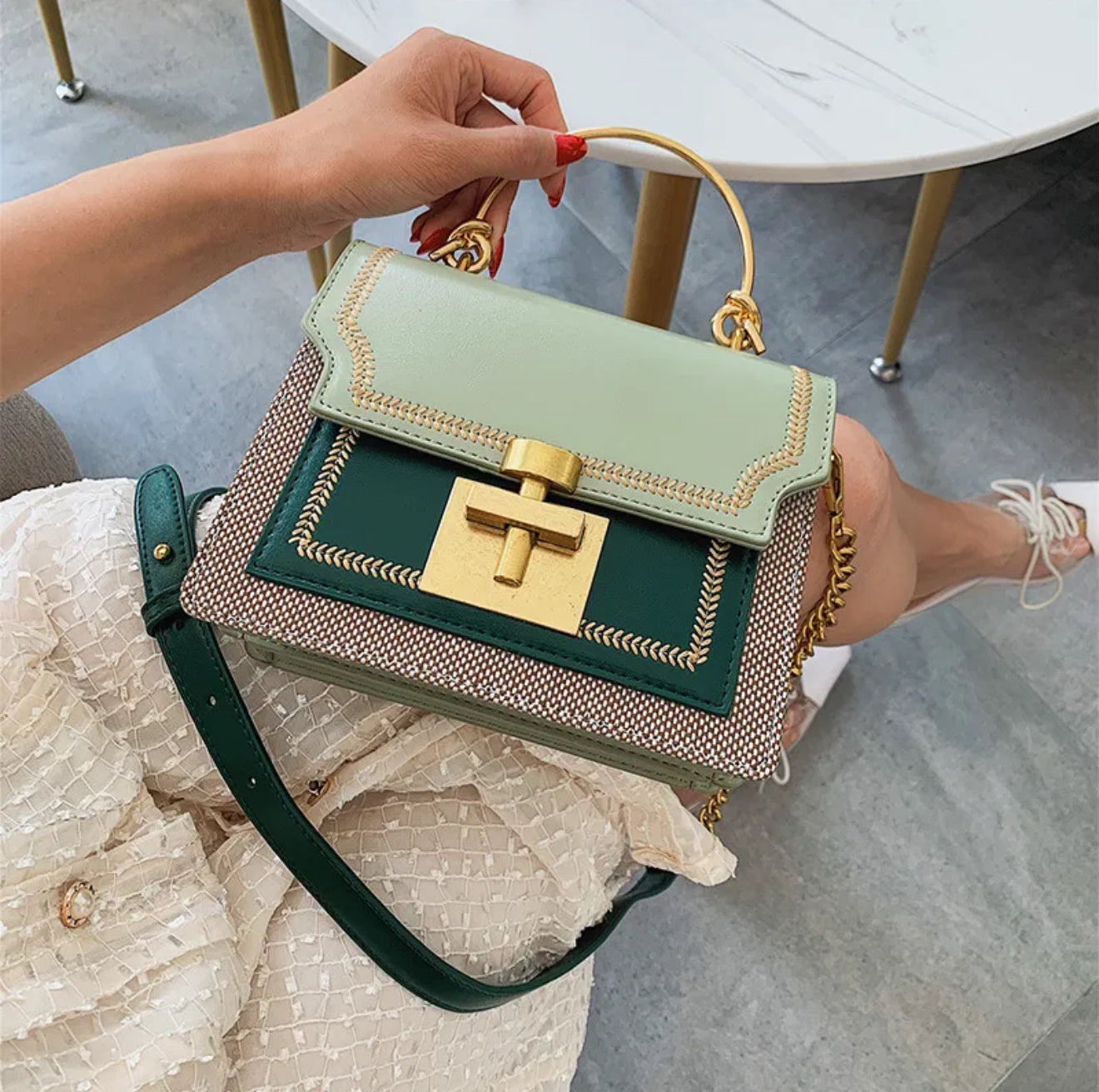 | Women's Small Pu Leather Color Block Fashion Square Lock
Clasp Handbag