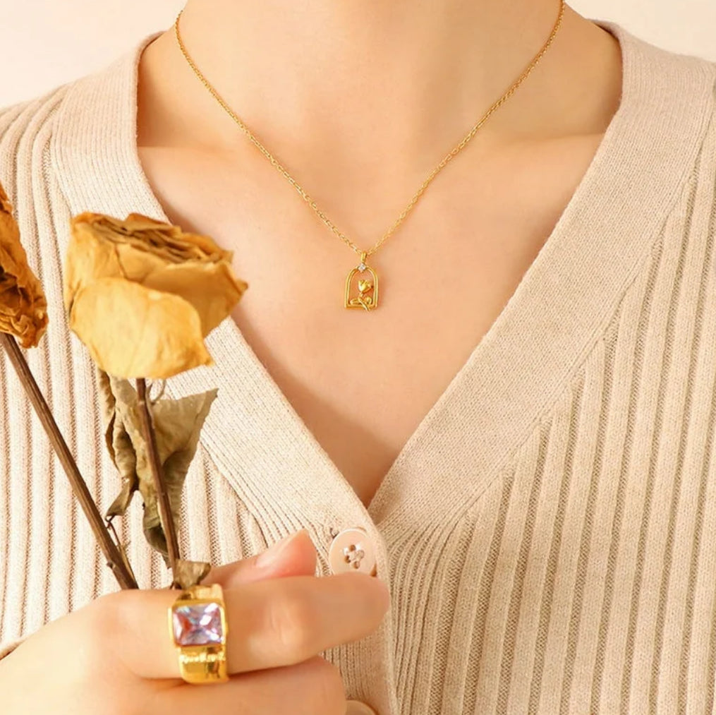 The Beauty | Retro Classic Style Rose Flower Tulips 304 Stainless Steel 18K Gold Plated Plating Pendant Necklace
Cable Chain