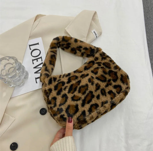 Keep it Cute | Women's Plush Leopard Classic Style Square Zipper Shoulder
Bag Square Bag