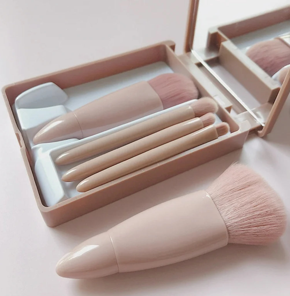 Go Beauty | Pink Portable Makeup Brush Set with Mirror