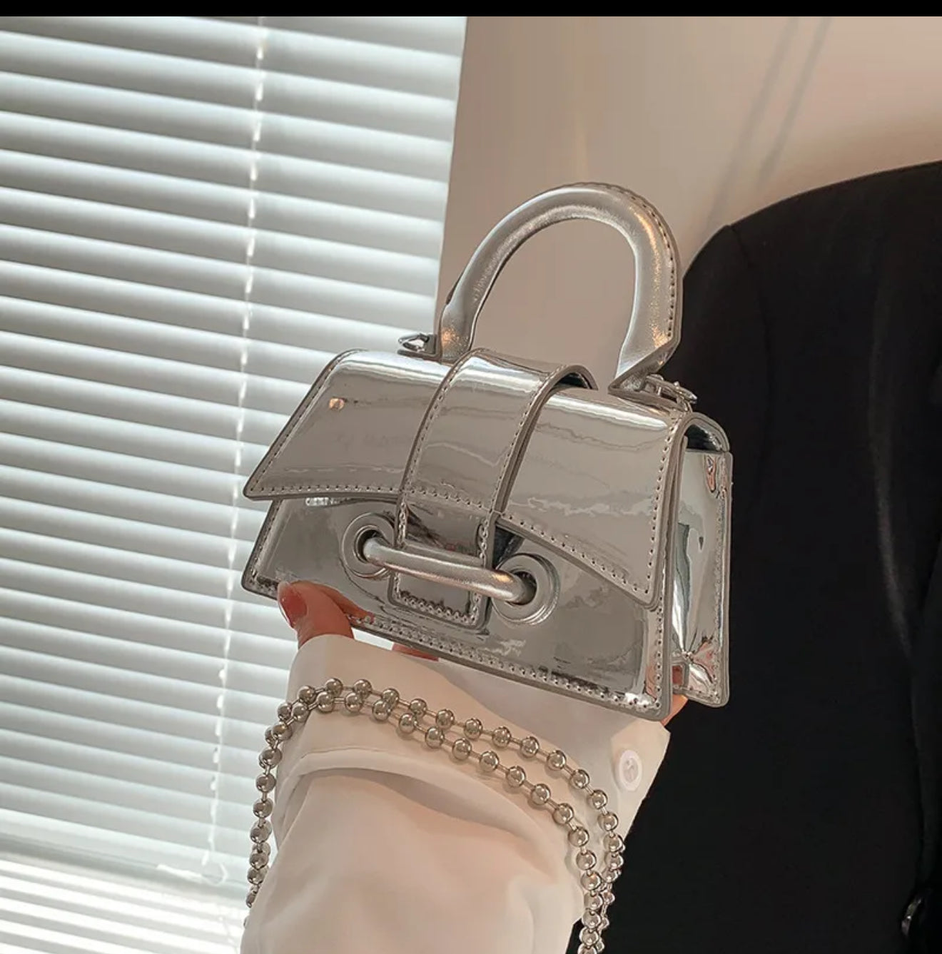 Too cute for U | Women's Mini Pu Leather Solid Color Classic Style Magnetic
Buckle Handbag
